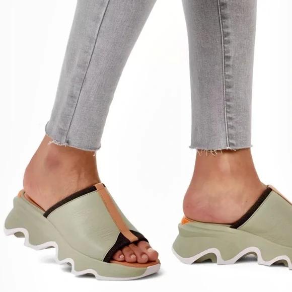 SOREL Kinetic Impact Slide High Sandal, Safari/Dream Color - Picture 9 of 12